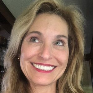 Meet your Posher, Deborah